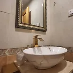 Apartment La Residencia De Lia - 200 M From The